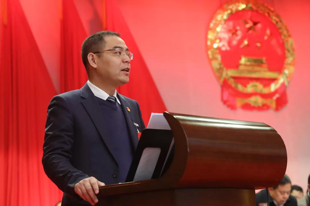 抚州市东乡区第一届人民代表大会第三次会议隆重开幕!